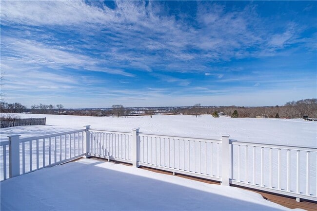 Photo - 3211 Main Rd