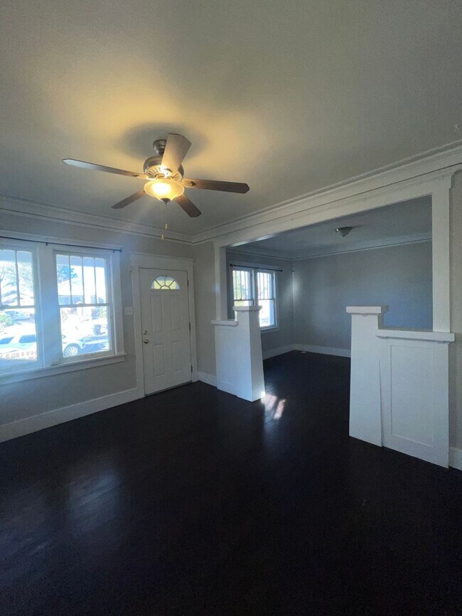 Photo - Great Location!