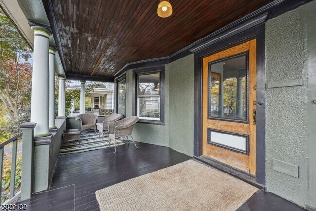 Photo - 17 Oxford St Unit 1