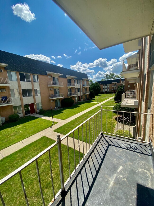 Golfview Manor Aparments