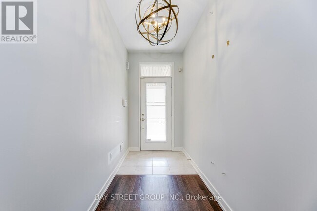 Photo - 227 Huguenot Rd