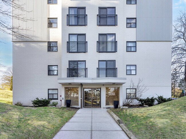 Photo - Garden Vista