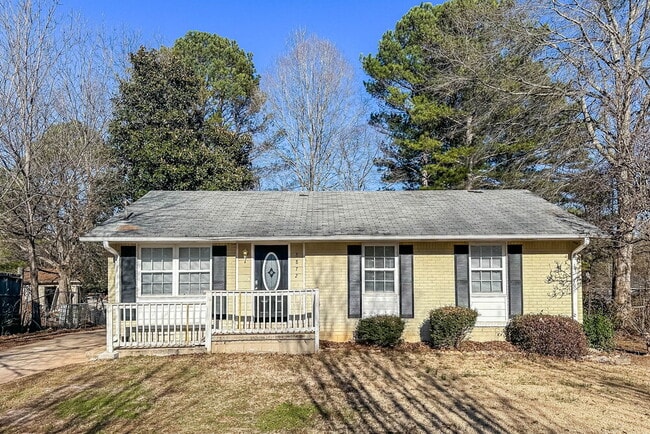 Building Photo - 8872 Channing Dr