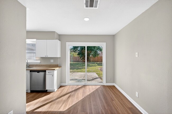 Photo - 7726 Claiborne St