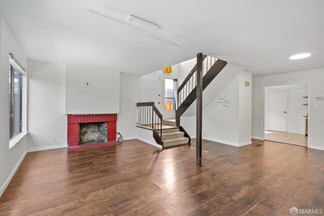 Building Photo - 3849 Shamrock Ct