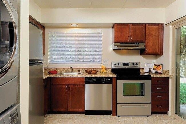 Top Field Apartment Homes