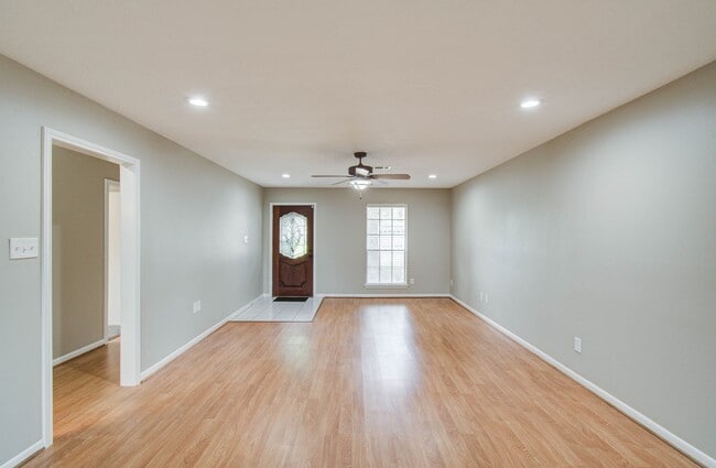 Photo - 5710 Verdome Ln