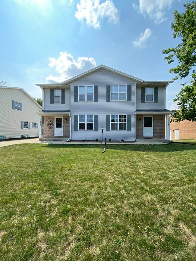 Photo - 6233 S Barland Ave Townhome