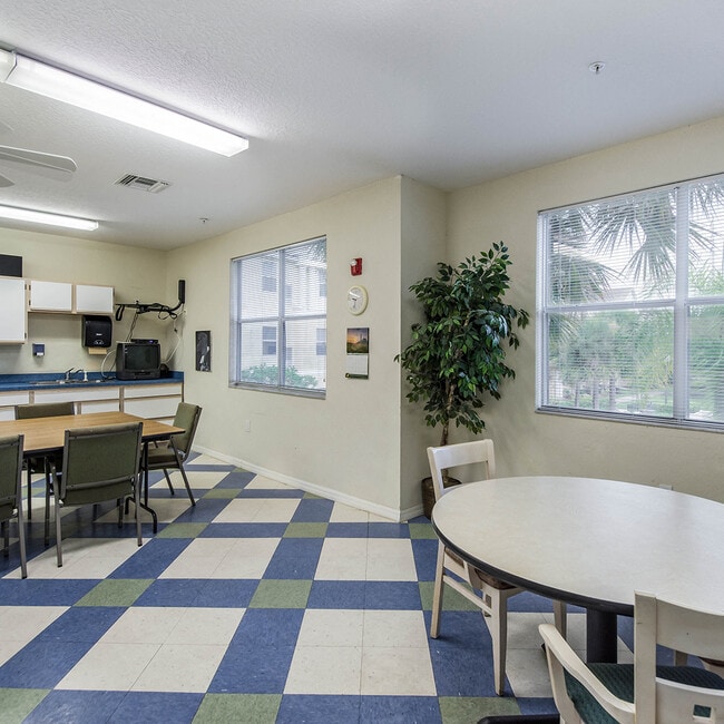 Lexington Club Apartments Clearwater, FL