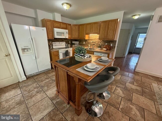 Photo - 1202 Rosegate Ct