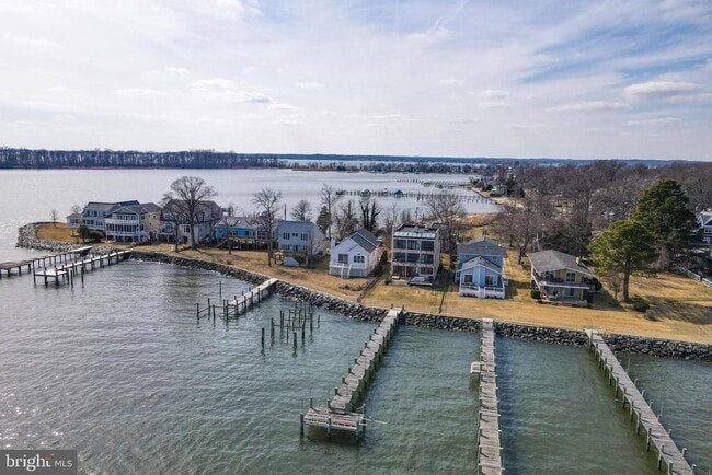 3563 Narragansett Ave