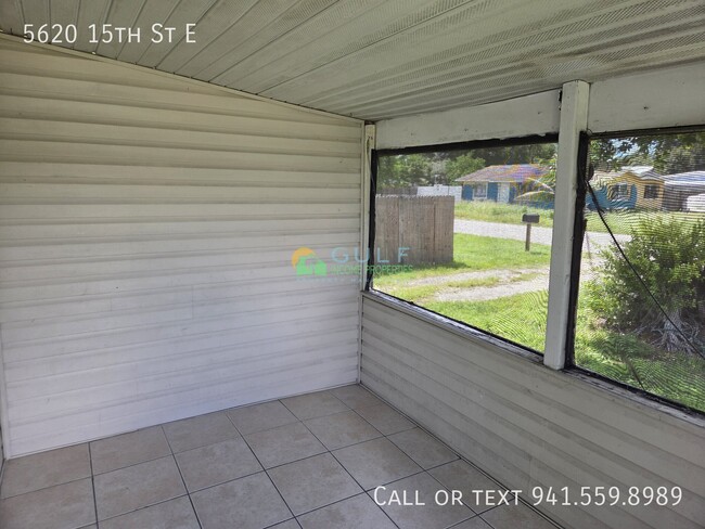 5620 15th St E