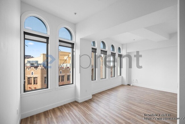 Photo - 1755 Broadway