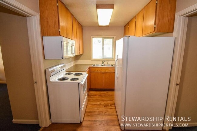 1827 Harris St Unit 302 (M)