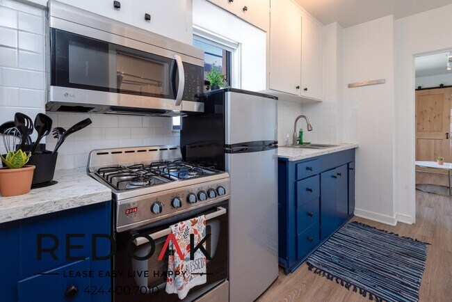 Photo - Stunning, Move-In Ready One Bedroom with a... Unidad 4
