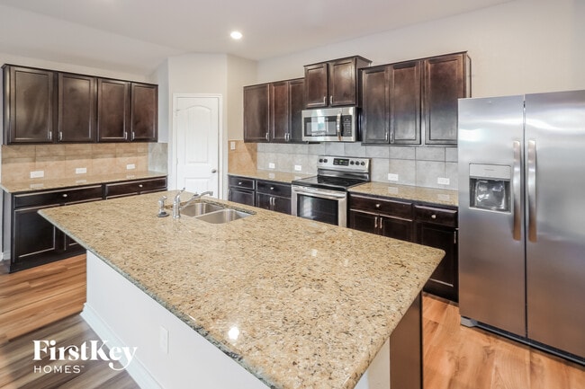 Photo - 11612 Blackmore Leap