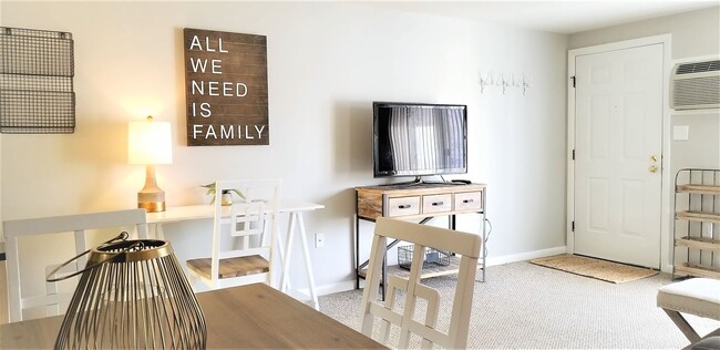 Photo - 803 Cocheco Ct Unit 803