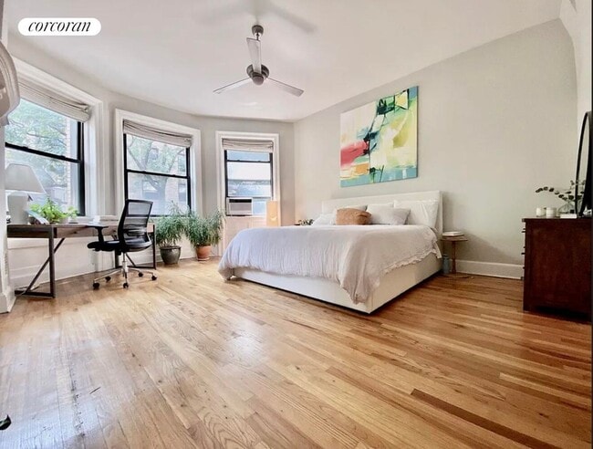 Photo - 349 W 84th St