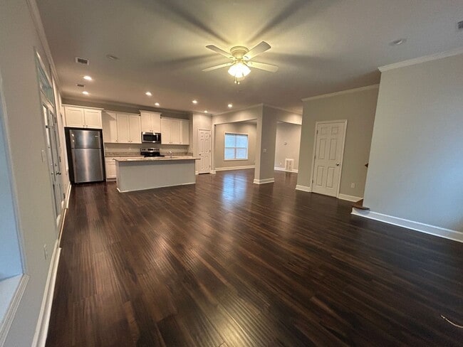 215 Northside Dr