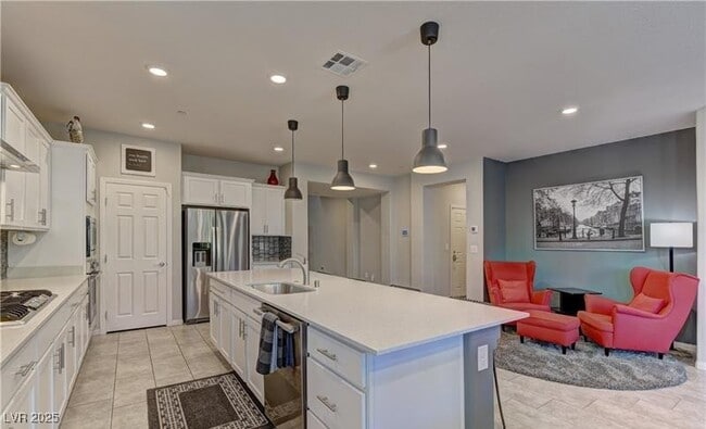 Photo - 4158 Kerberos Ave