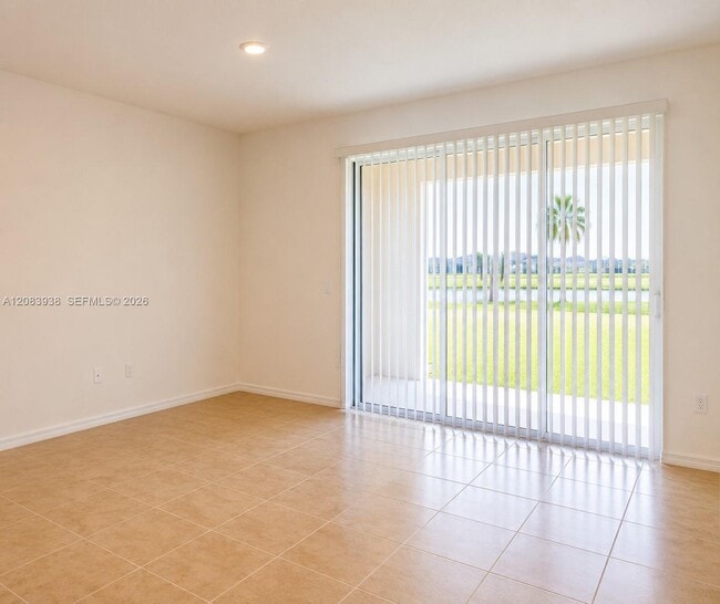 1081 Blue Jay Dr