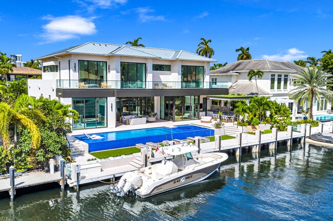 Photo - 408 Coral Way