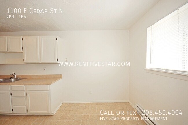 Photo - 1100 E Cedar St N