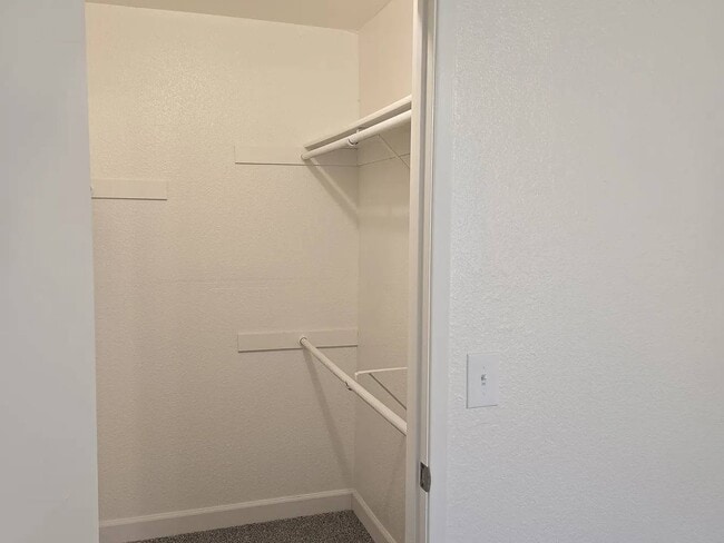 Photo - 246 N Effie St