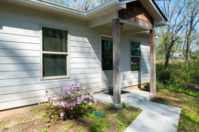 Photo - 2005 Coldwater Rd Unidad C