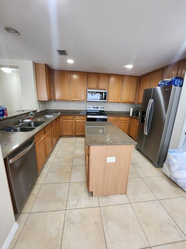 Photo - 160 Scotch St SW