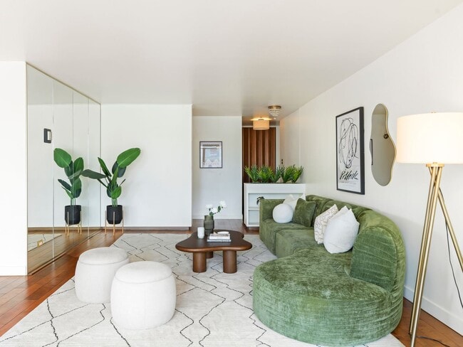 Photo - 800 N Washington St Unit 302