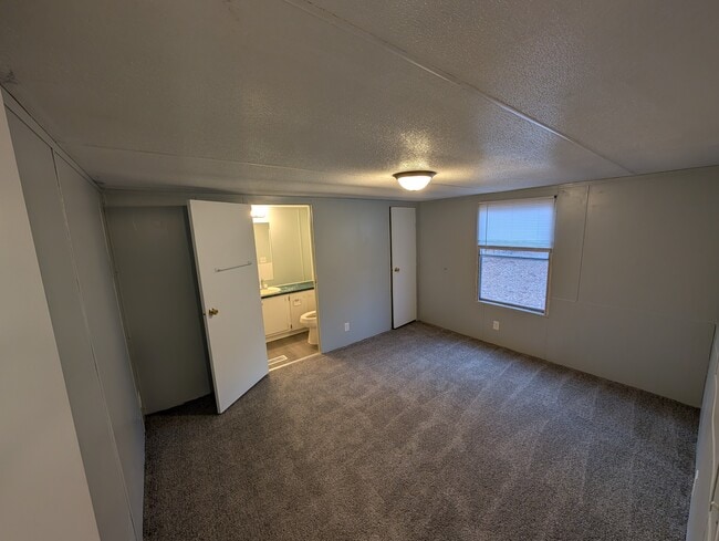 Photo - 157 Ransdell Ln