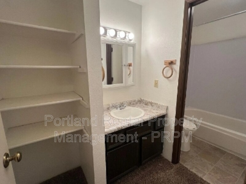 Photo - 19115 SE Yamhill St