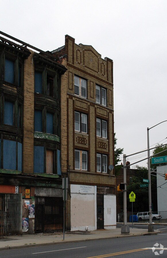 Photo - 548 Springfield Ave