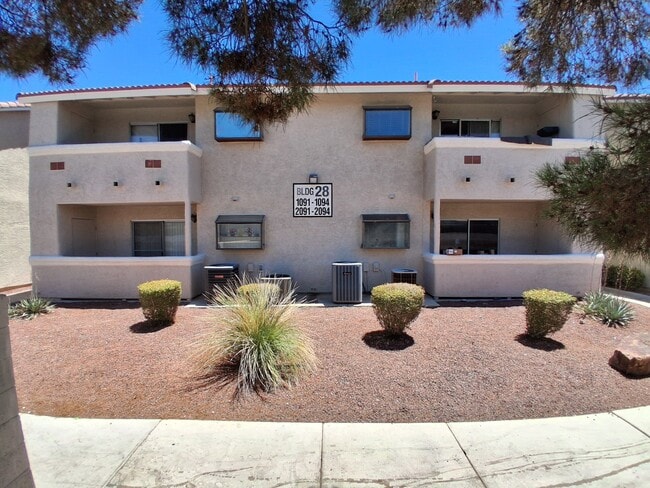Building Photo - 7300 Pirates Cove Rd Unit 1092