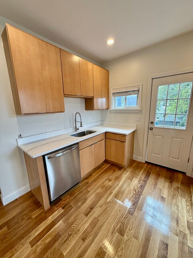 Photo - 124 Chestnut St Unidad 124-2A