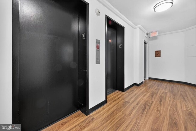 2030 F St NW Unidad 410