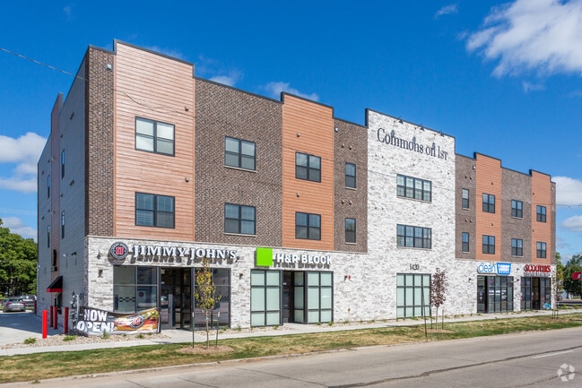 Commons On 1st Apartments For Rent In Cedar Rapids Ia Forrent Com<script async src=