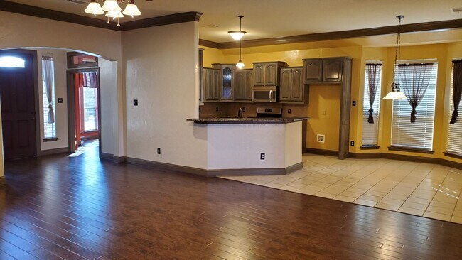 Photo - 1621 Colonial Dr