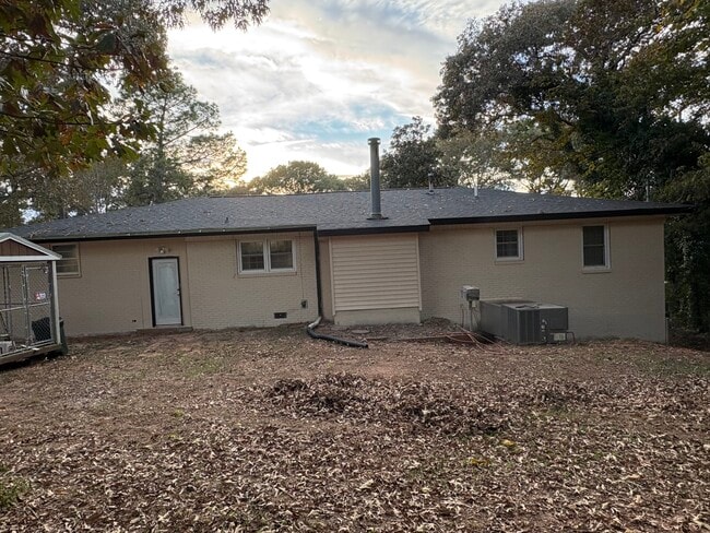Photo - 111 Hawthorne Rd