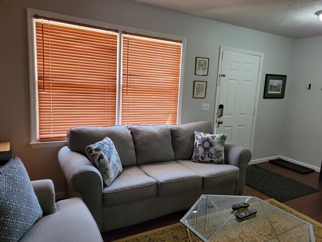 Photo - 126 Park Ave SW