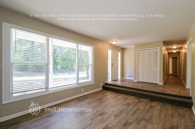 Photo - 3327 Salem E Dr SE