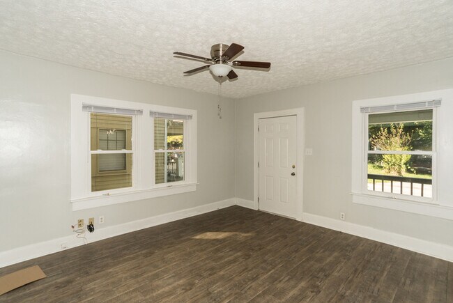 3 Bedrooms and Fenced Yard in Bosart Brown Neighborhood
