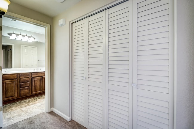 Photo - 6530 Hearthstone Cir