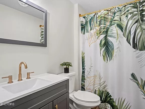 Photo - 1928 Vermont Ave