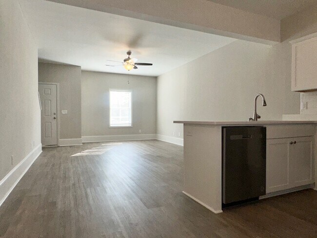 Photo - 455 3rd Loop Rd