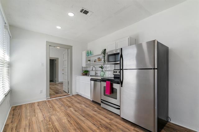 Photo - 422 N Woods St