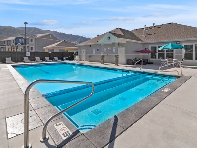 Greyhawk Townhomes - Greyhawk Townhomes