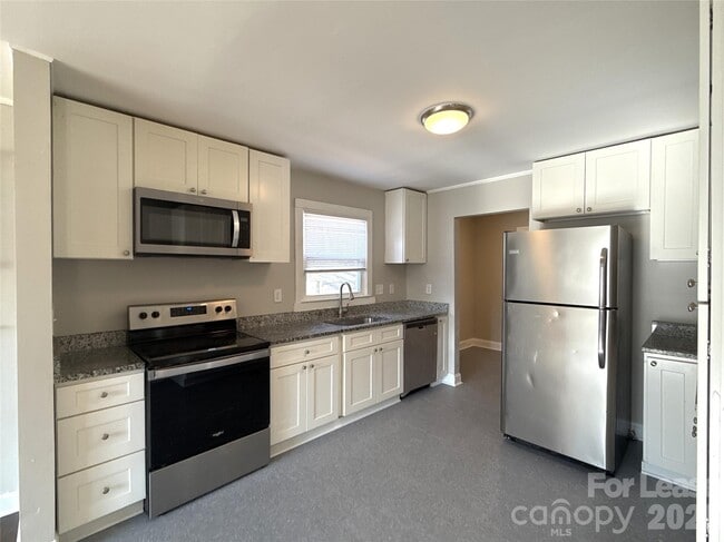 Photo - 4152 Blenhein Rd