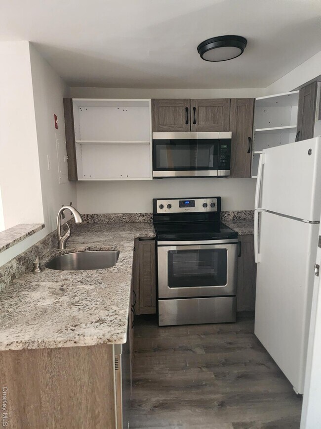 Photo - 157 Union St Unit 1